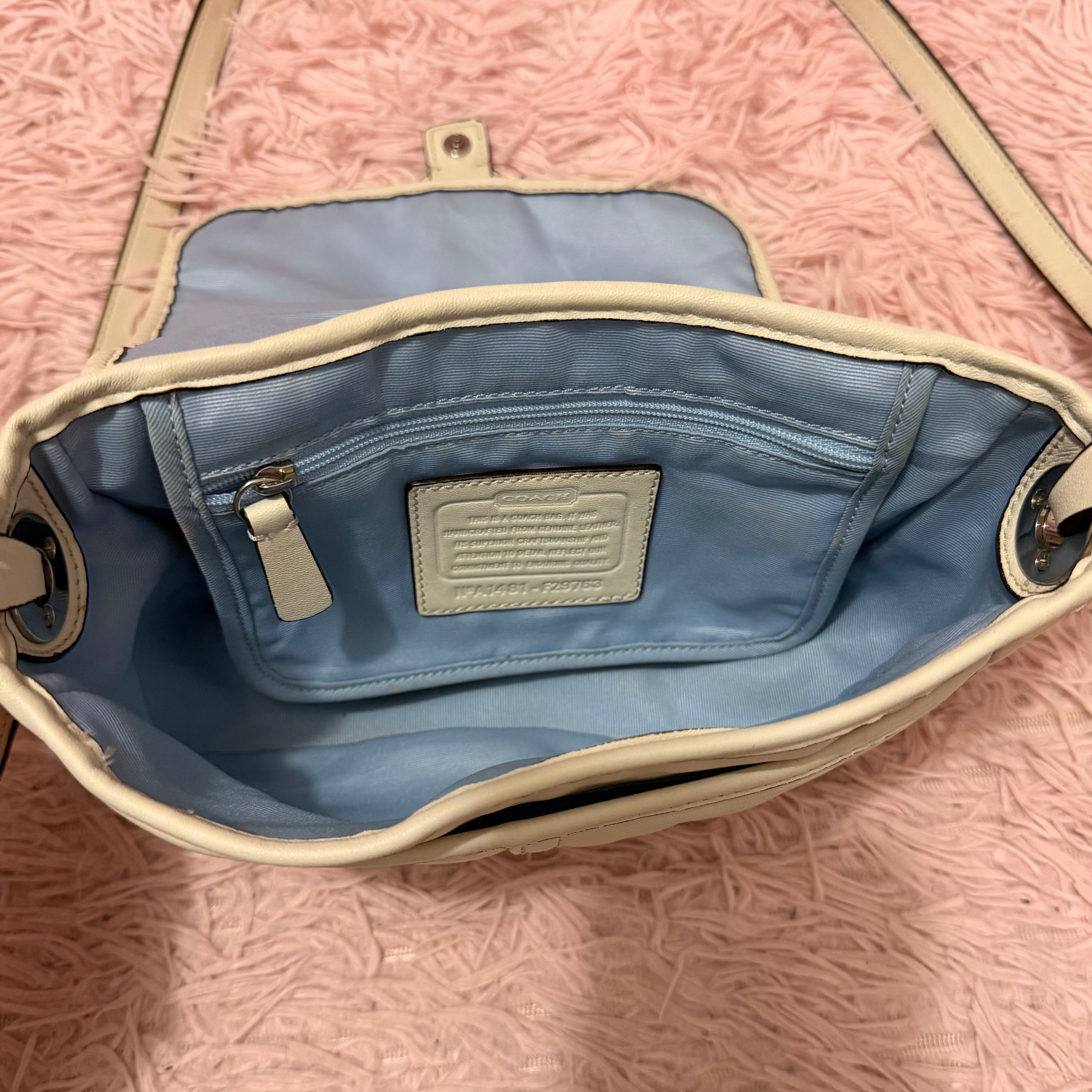 Crossbody Coach