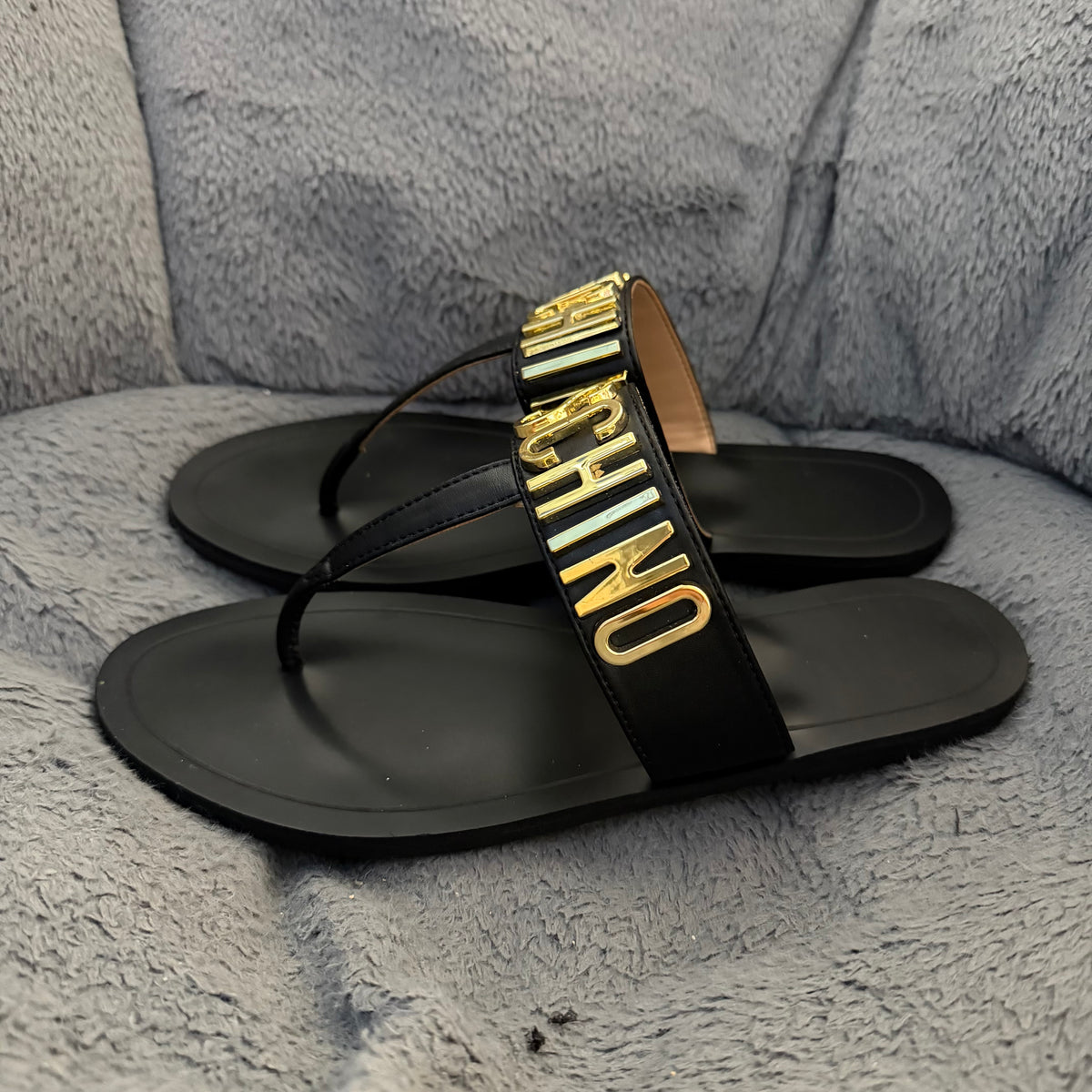 Sandalias Moschino