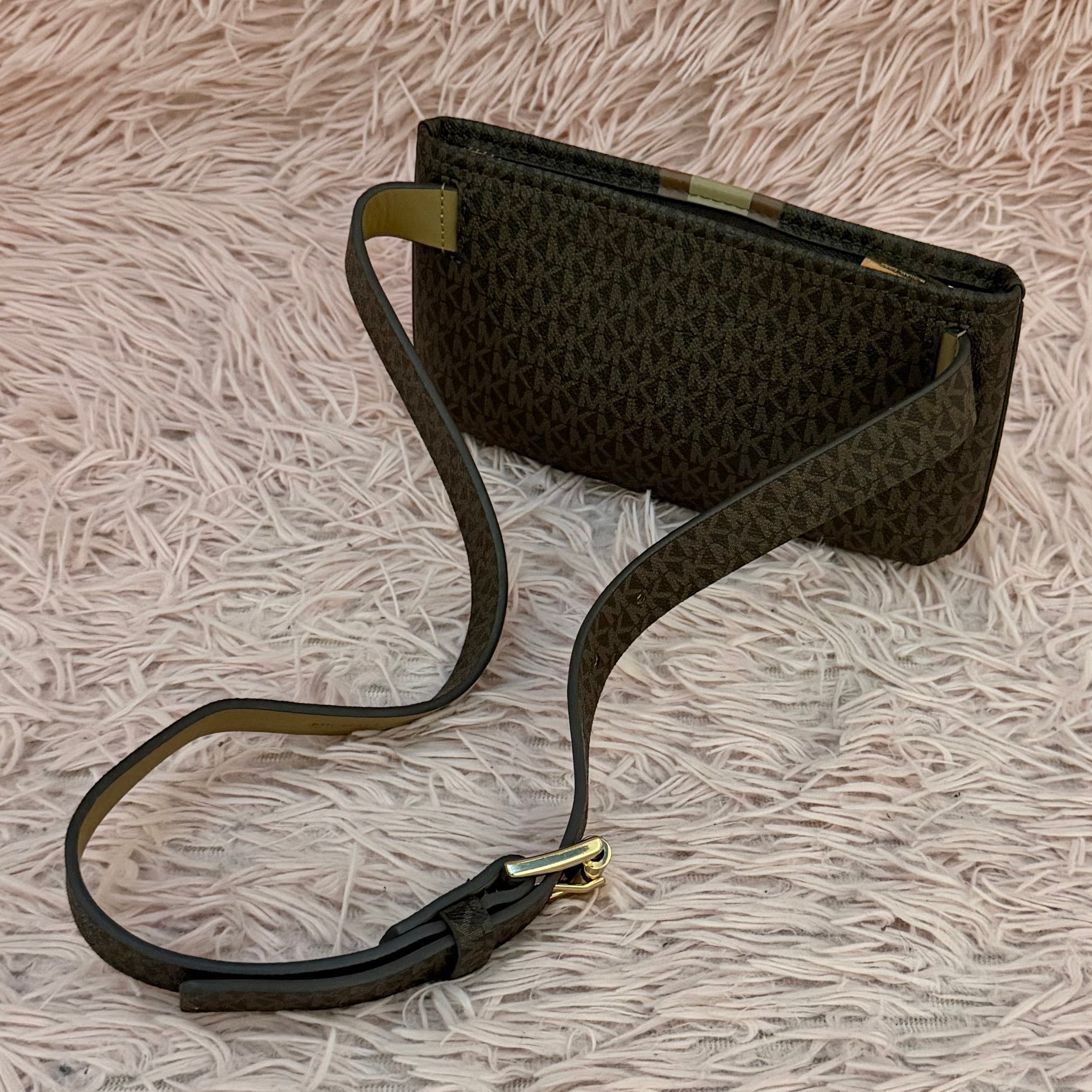 Cangurera Michael Kors