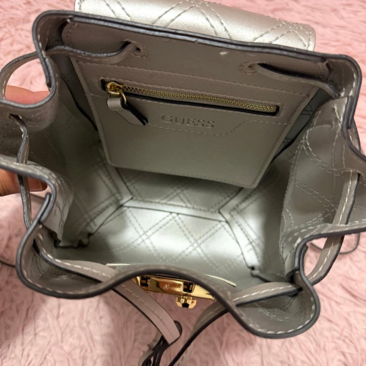 Mochila Guess