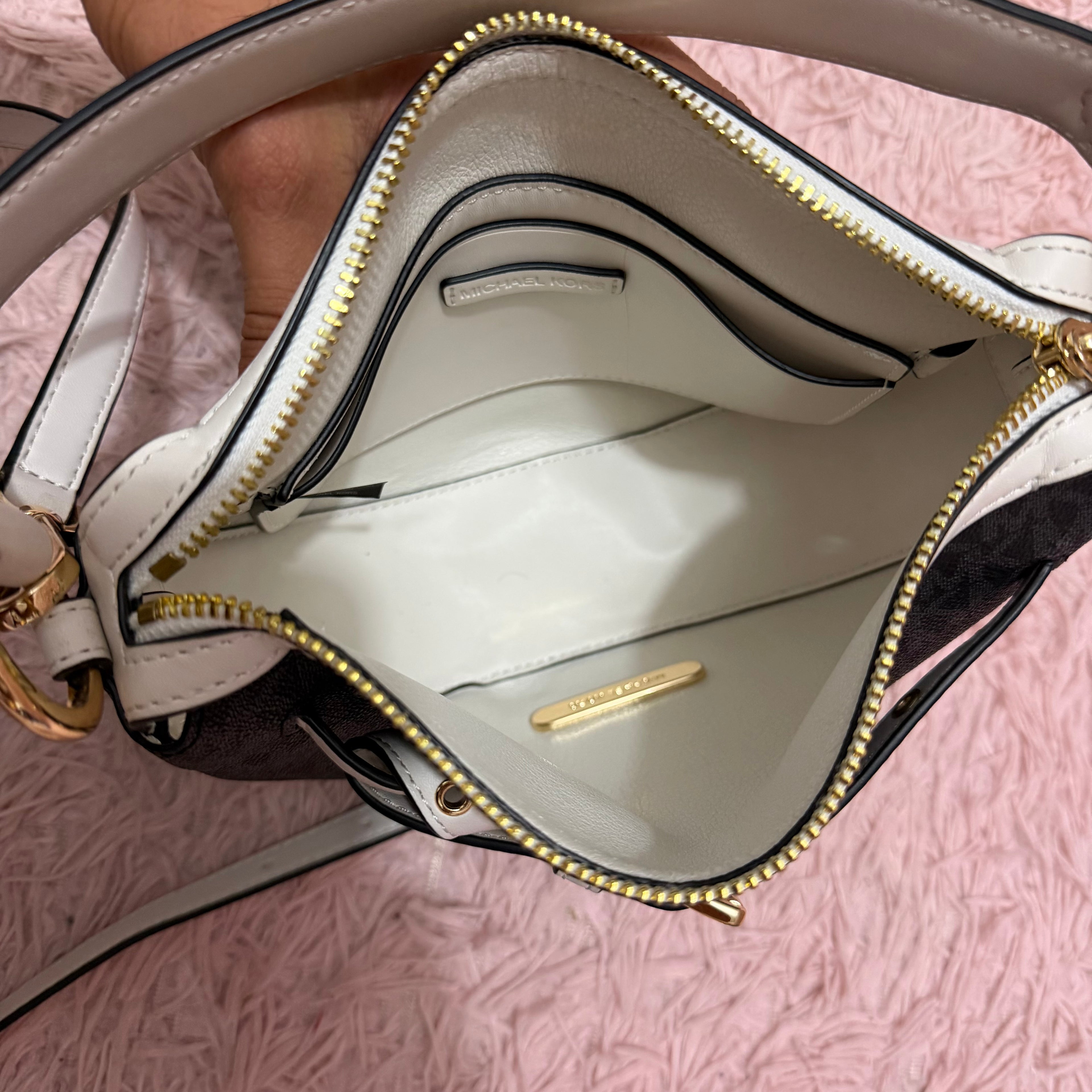 Bolsita Michael Kors