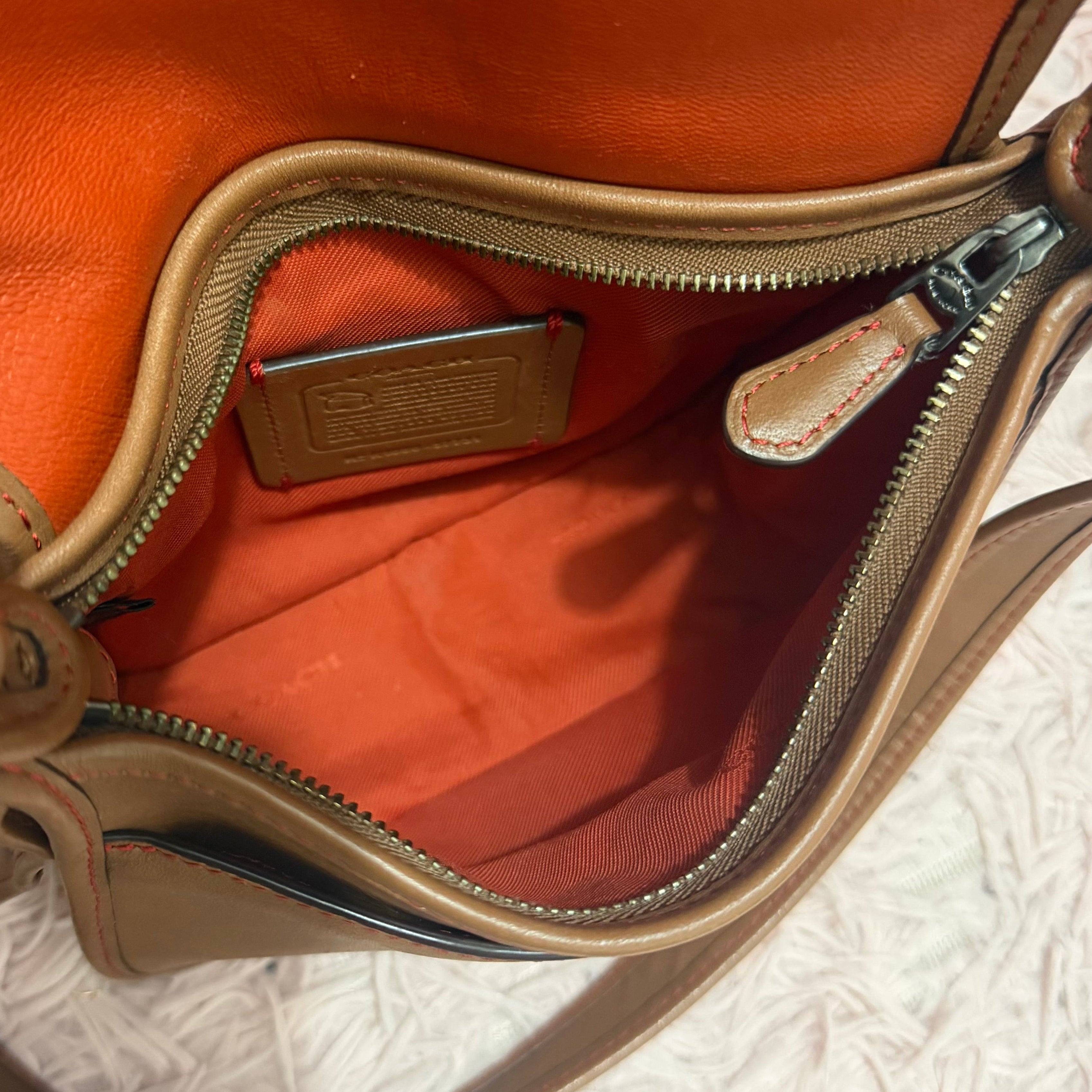 Crossbody Coach