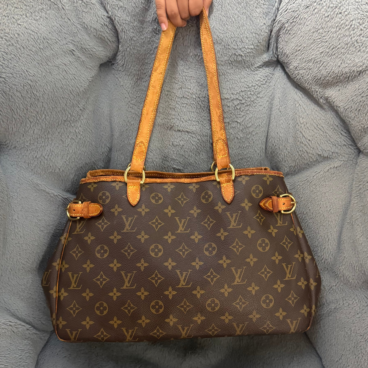 Louis Vuitton tote Batignolles