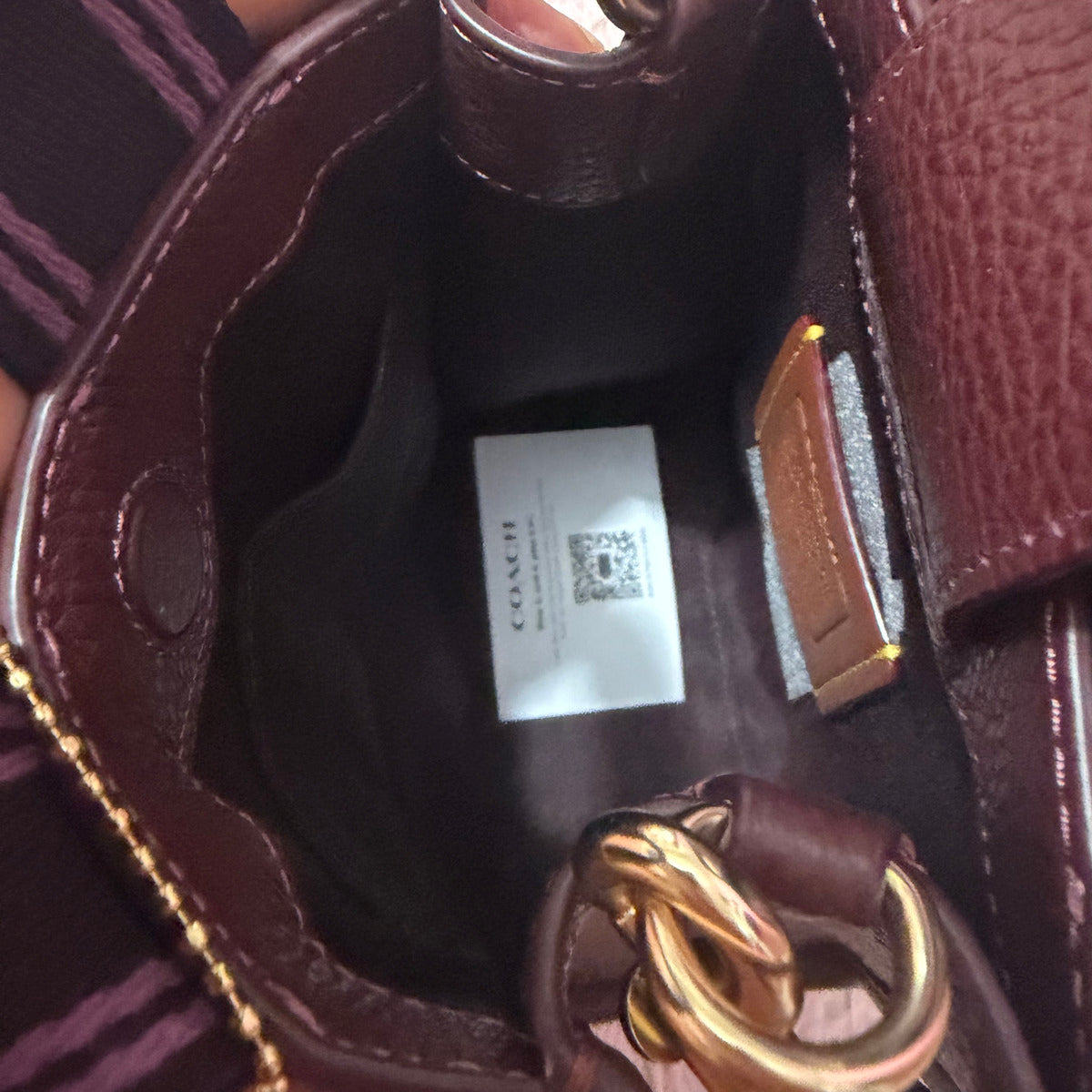 Crossbody Coach