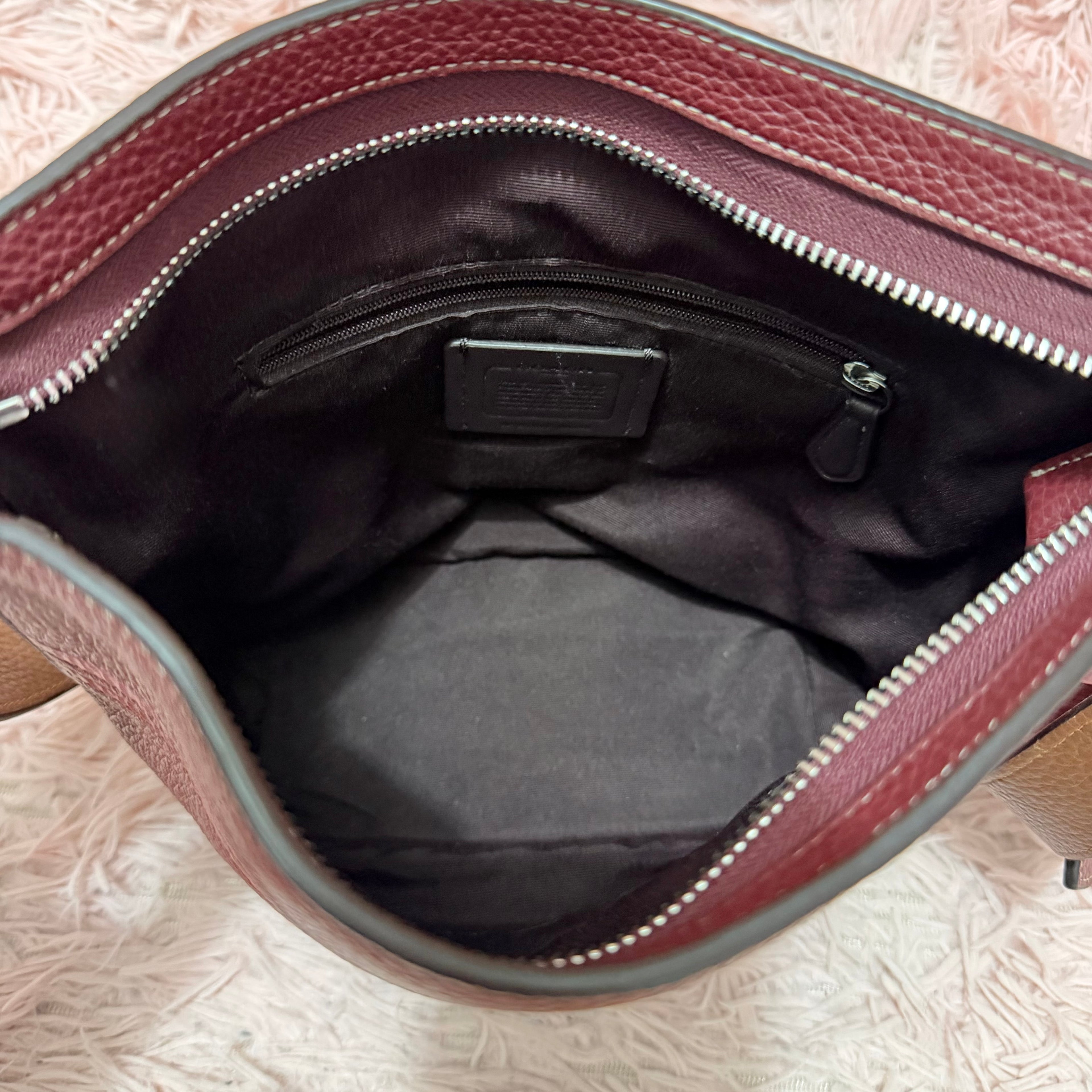 Crossbody Coach