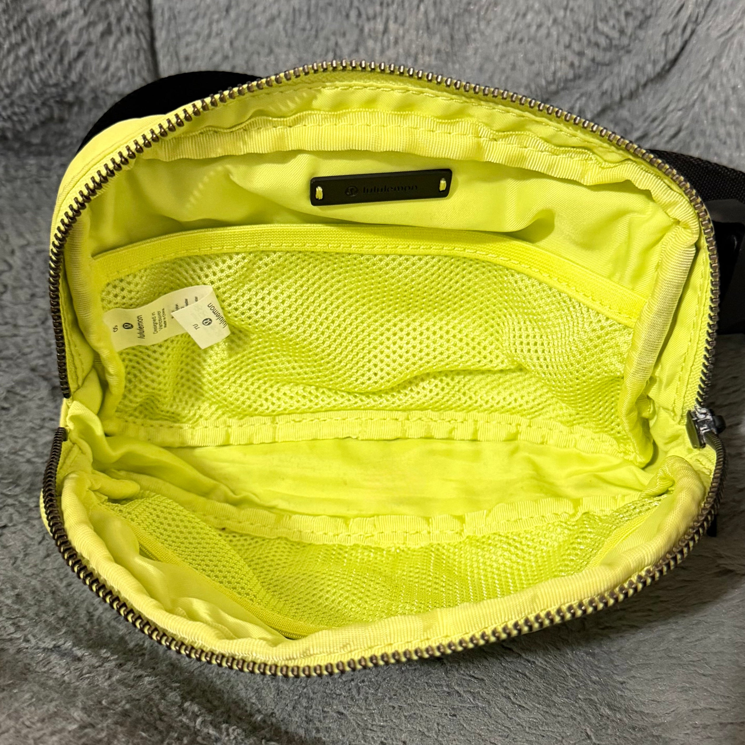 Cangurera Lululemon