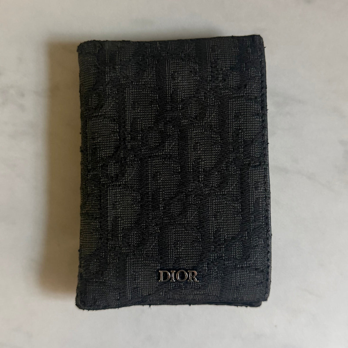 Dior tarjetero estilo libro
