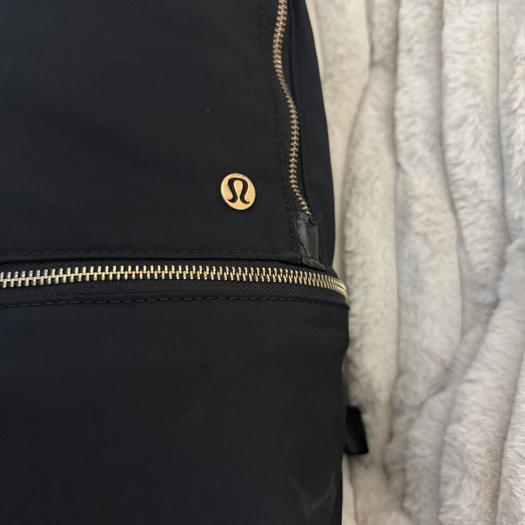 Lululemon City Adventurer mochila
