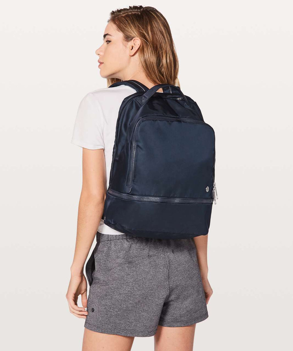 Lululemon City Adventurer mochila