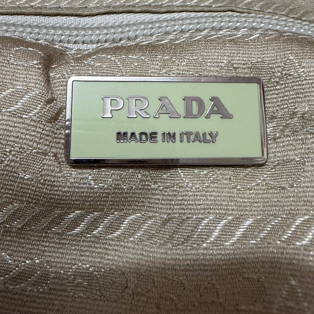 Prada bolsa nylon hobo