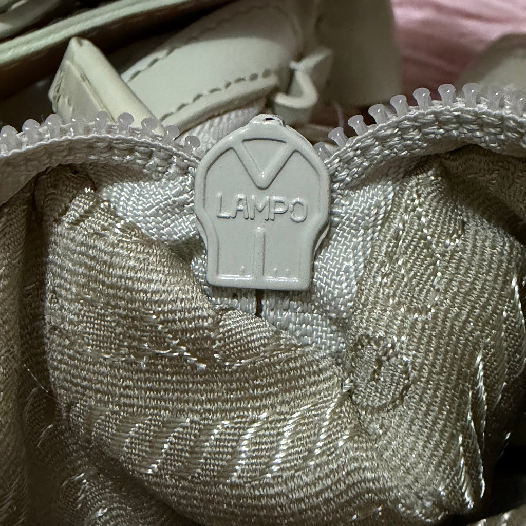 Prada bolsa nylon hobo