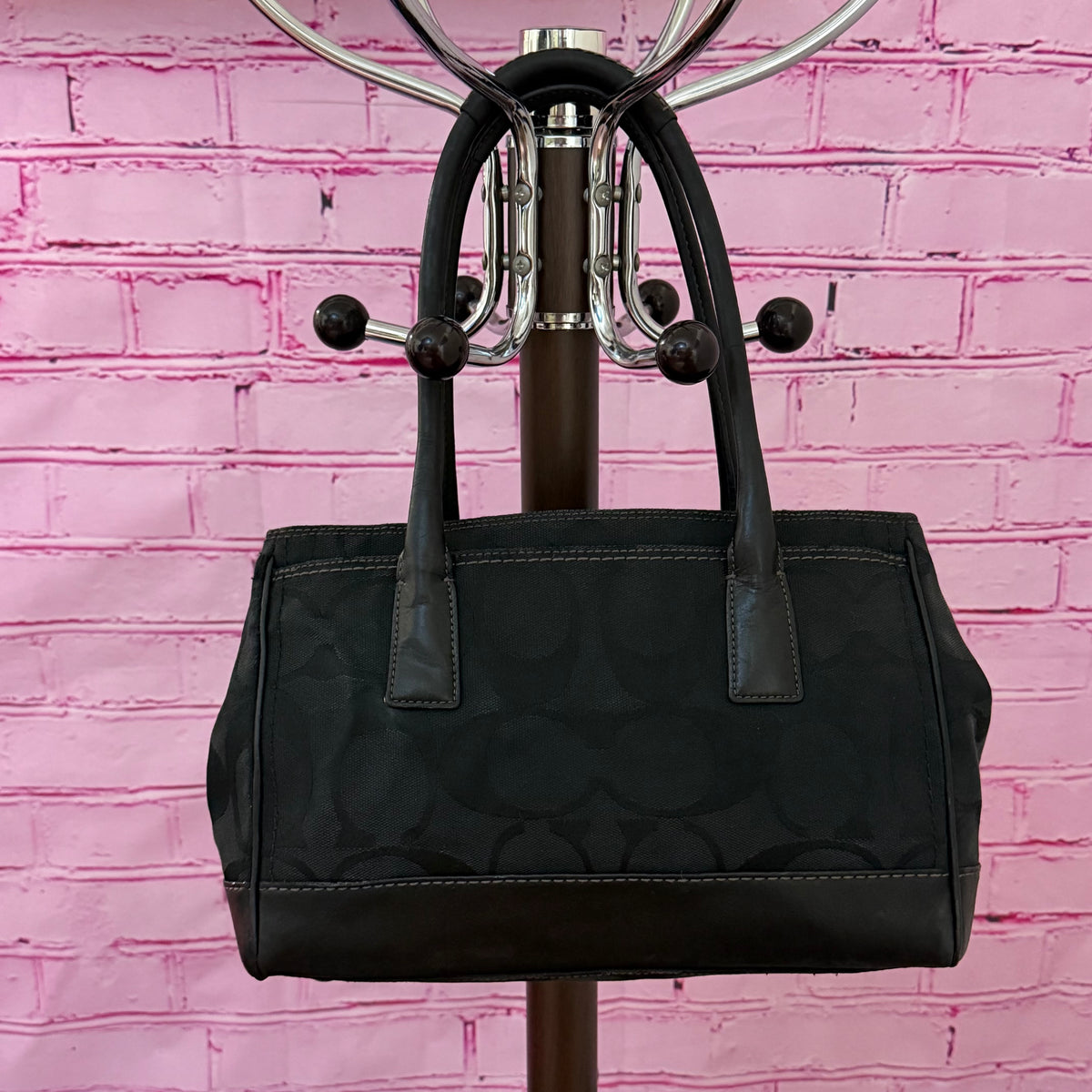 Coach Hamptons Signature Madeline